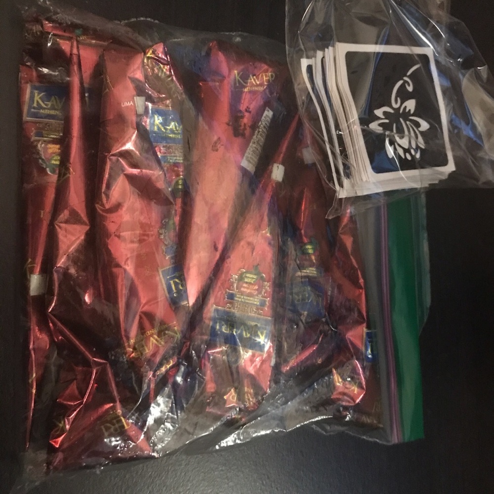 - Box of brown henna!